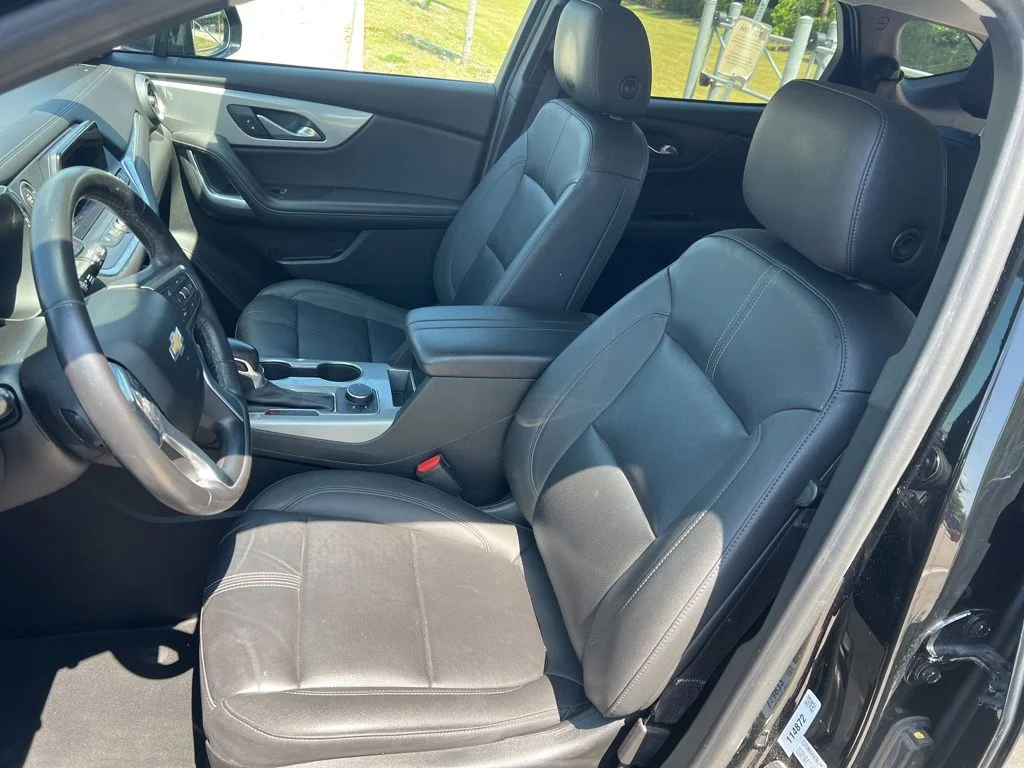 Used 2022 Black Chevrolet LT image 31