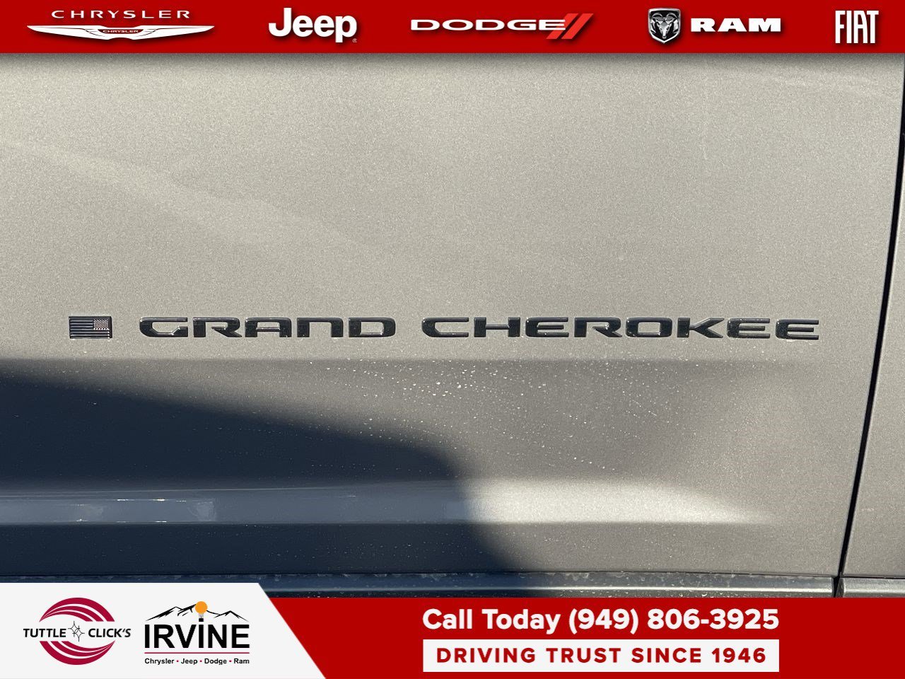 New 2026 Baltic Gray Metallic Clear-Coat Exterior Paint Jeep Laredo Altitude image 8