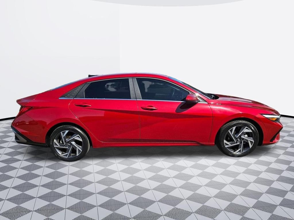 2024 Hyundai Elantra SEL - Photo 7