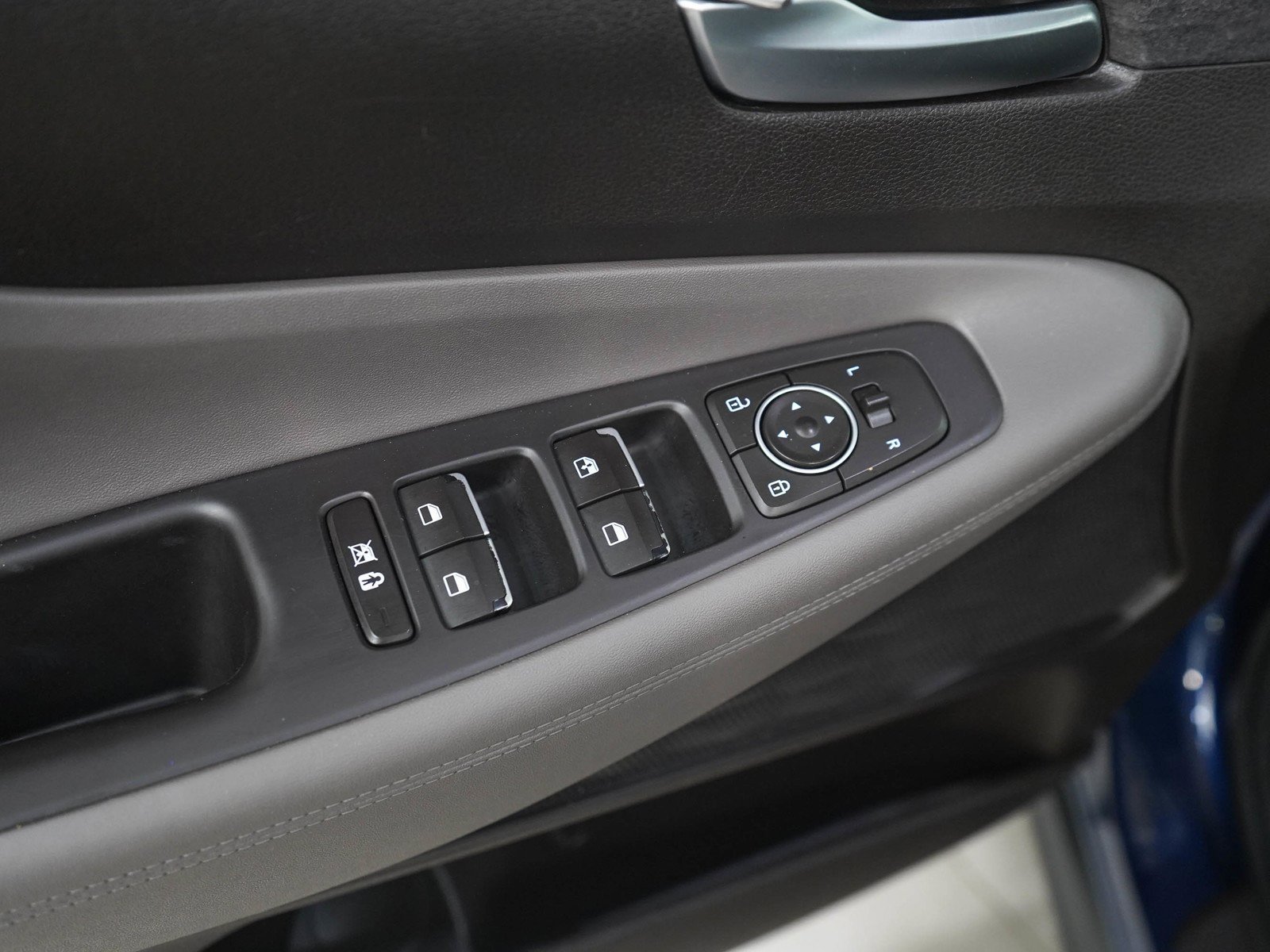 2019 Hyundai Santa Fe SE - Photo 20