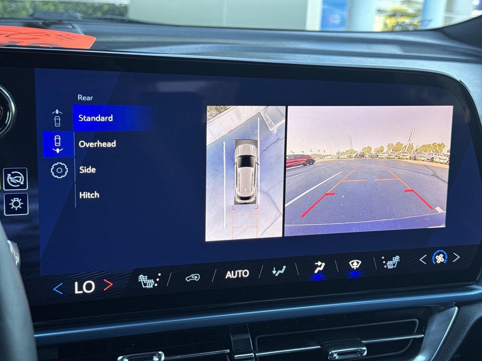 2024 Chevrolet Equinox EV LT - Photo 15