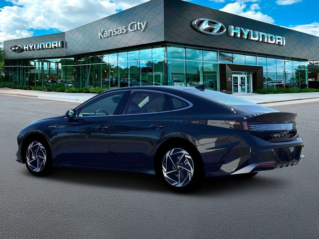 New 2026 Abyss Black Hyundai SEL Sport image 4