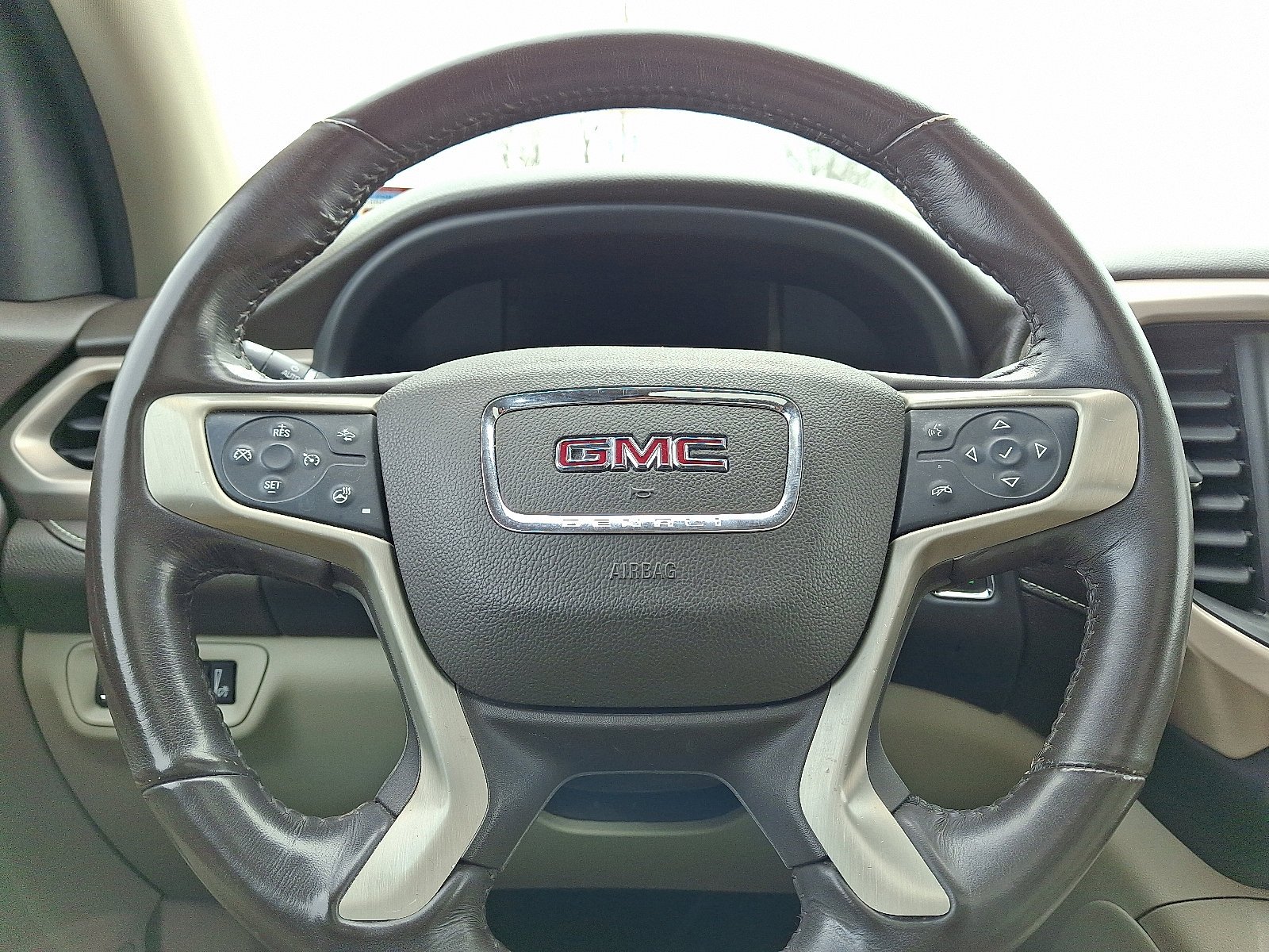 2019 GMC Acadia Denali - Photo 23