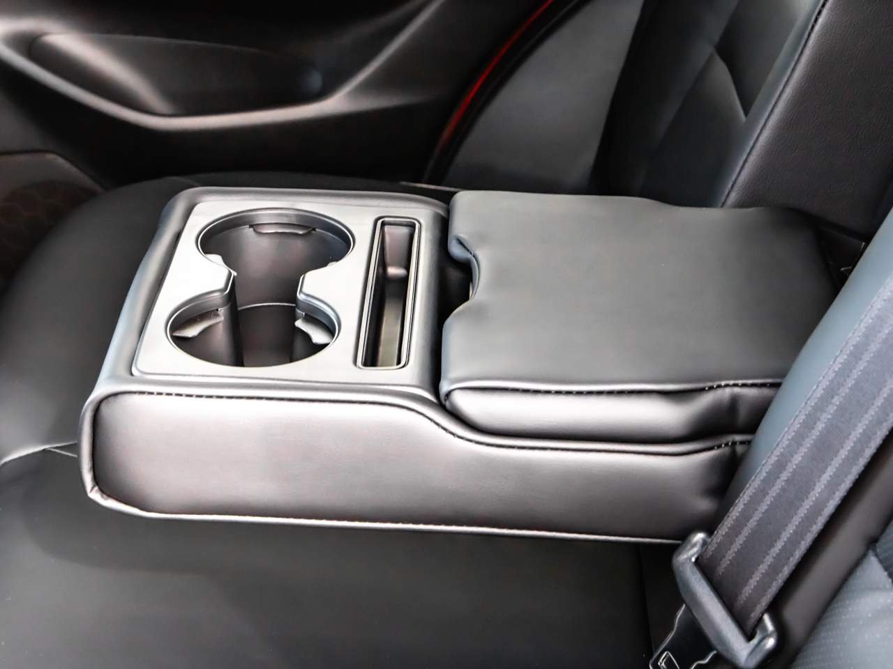 2025 Mazda CX-5 S Select Package - Photo 23