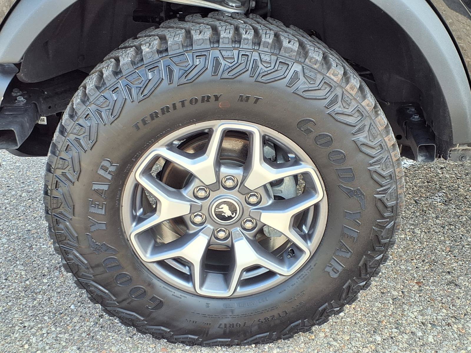 Certified Used 2025 Shadow Black Ford Badlands image 32