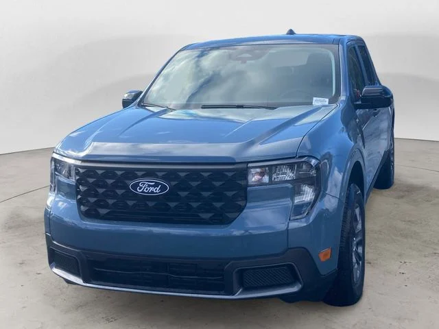 New 2026 Azure Gray Metallic Ford XLT image 1