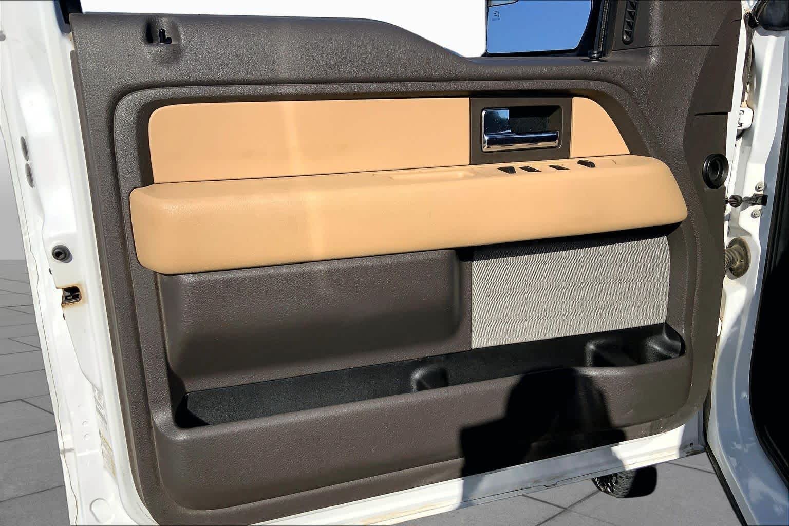 Used 2014 Oxford White Ford XLT image 21