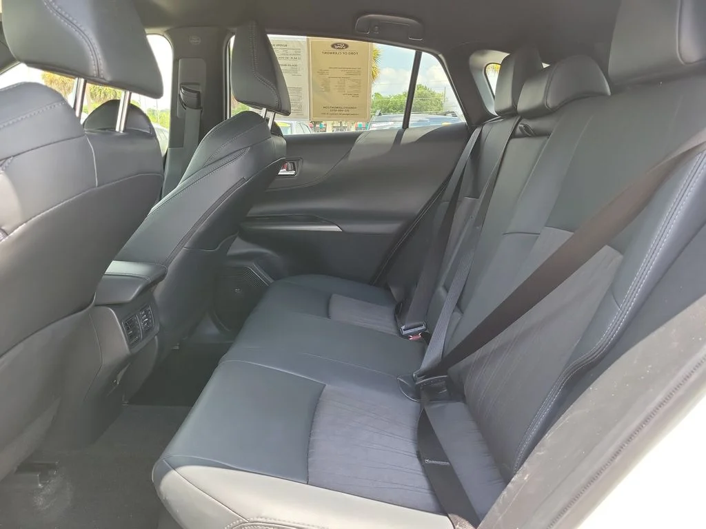 Used 2021 White Toyota XLE image 9