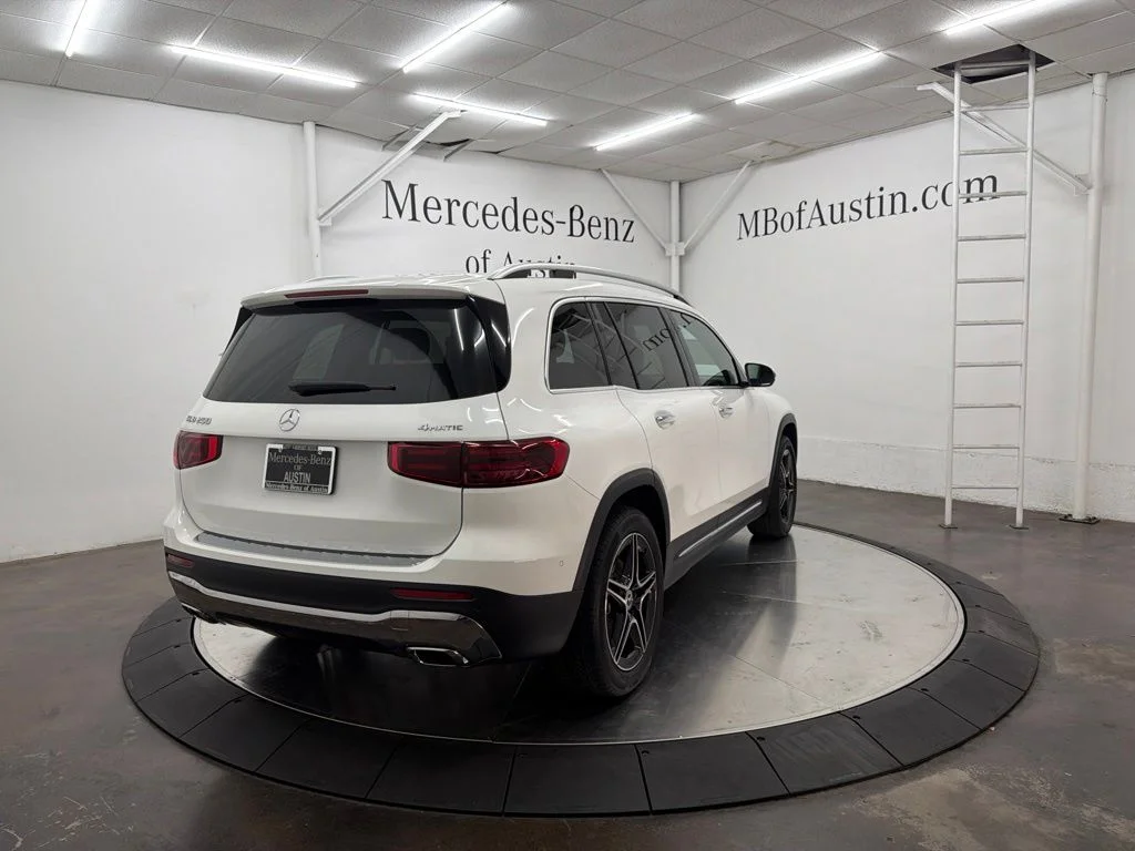 New 2026 White Mercedes-Benz GLB 250 image 7