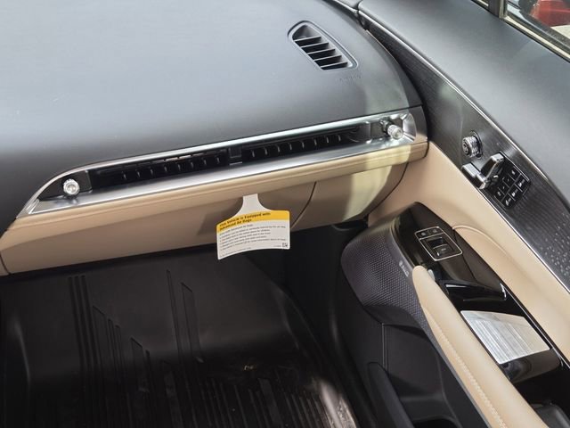 2026 Cadillac LYRIQ V Premium - Photo 16