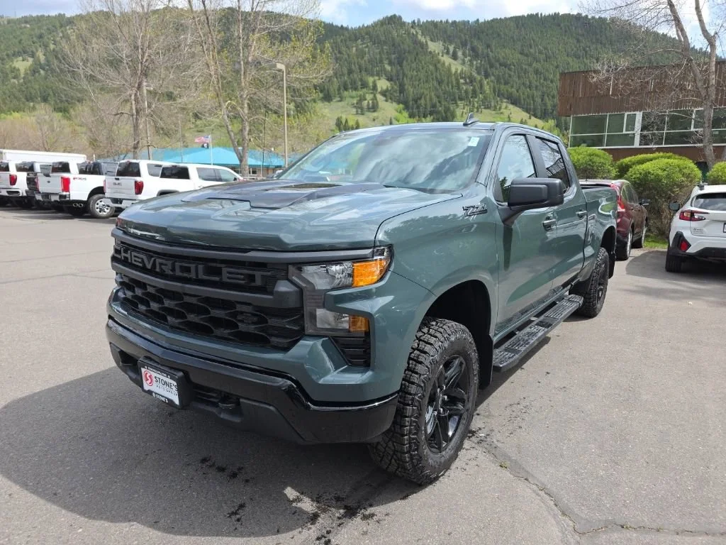 2026 Chevrolet Silverado 1500 Custom Trail Boss 4X4 Crew Cab Short Box's photo