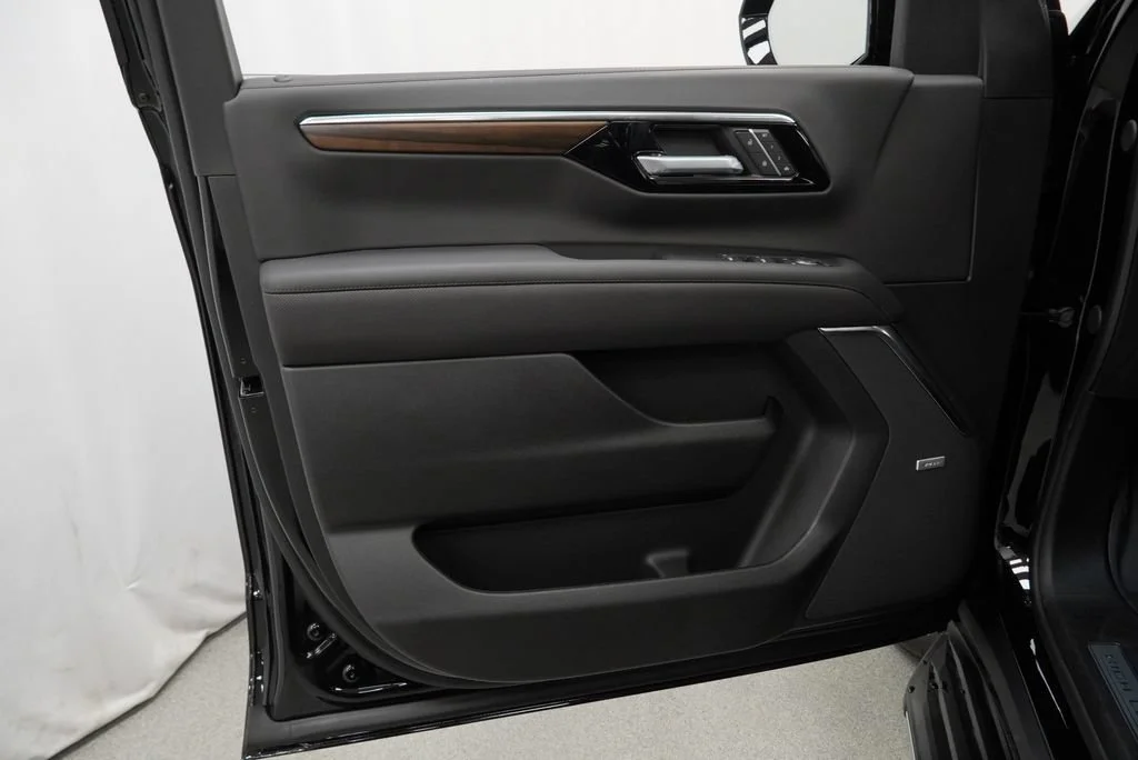 New 2026 Black Chevrolet High Country image 25