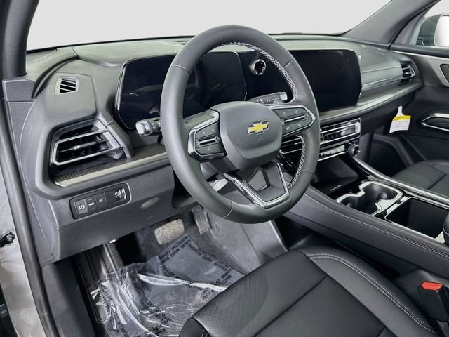 New 2027 Sterling Gray Metallic Chevrolet LT image 9