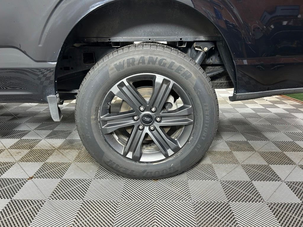 Used 2023 Black Ford Lariat image 21