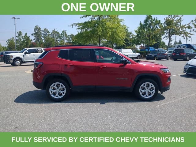 Used 2024 Red Jeep Latitude image 4