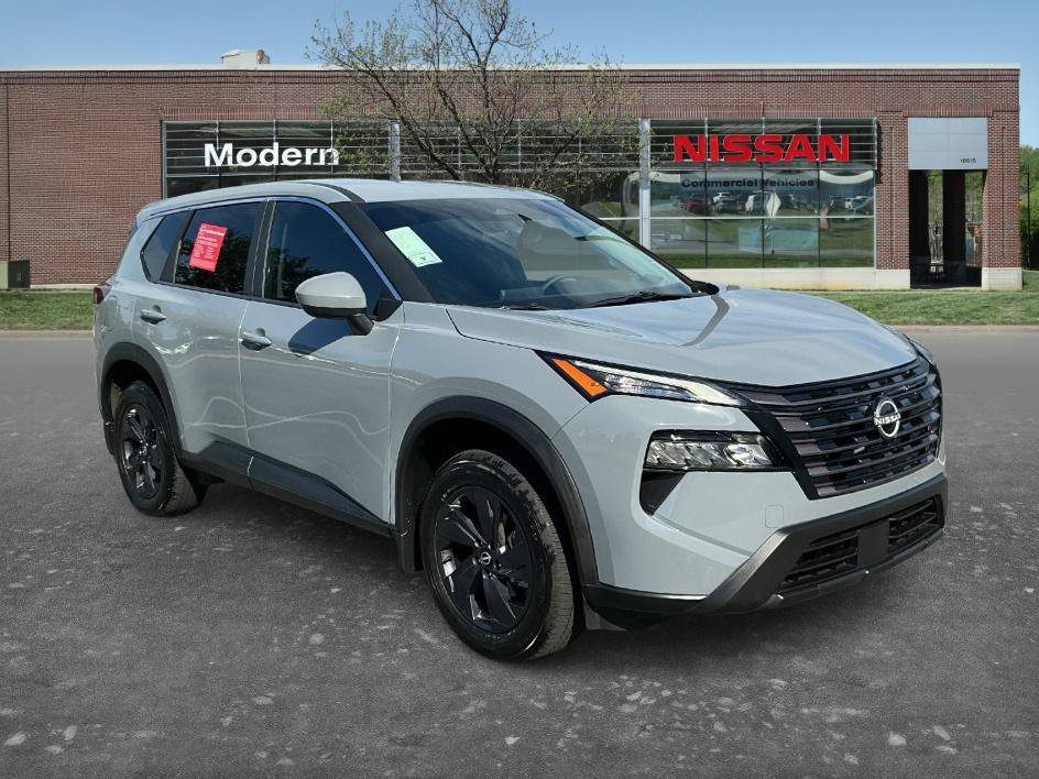 Used 2026 Boulder Gray Pearl Nissan SV image 6