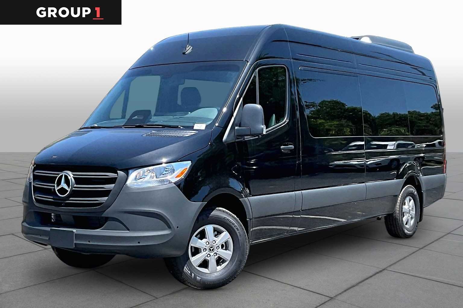 Obsidian Black Metallic 2026 Mercedes-Benz Sprinter Van Rear-Wheel Drive