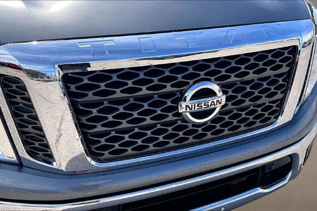 Used 2018 Gun Metallic Nissan SV image 25