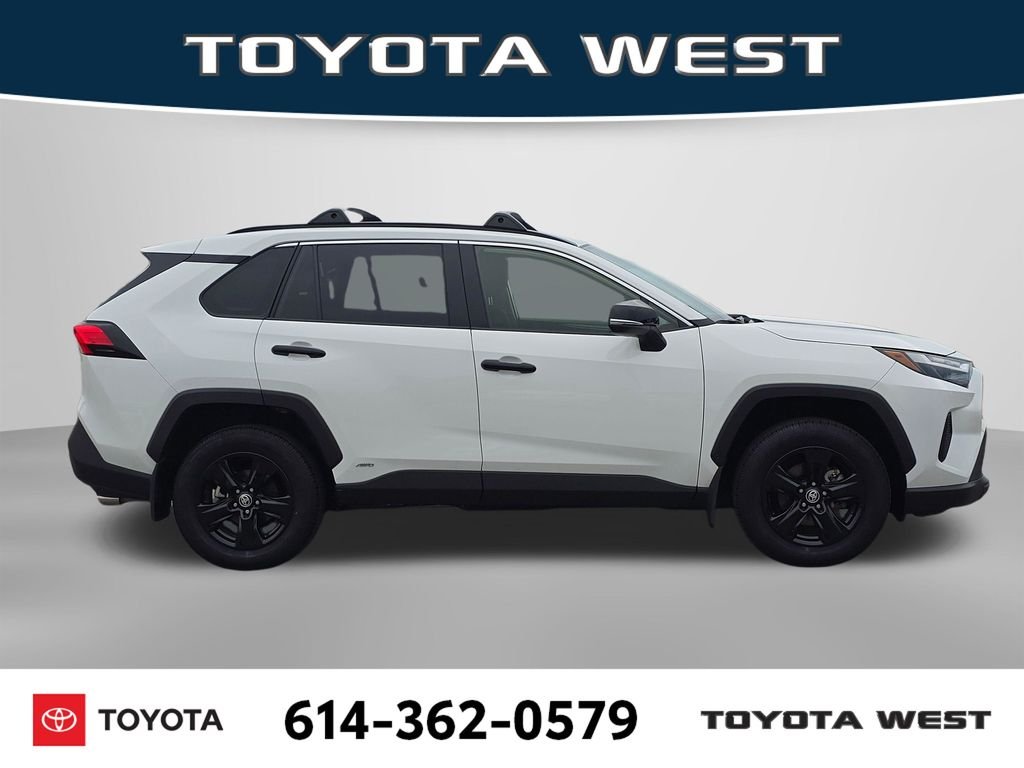 Used 2025 White Toyota LE image 4