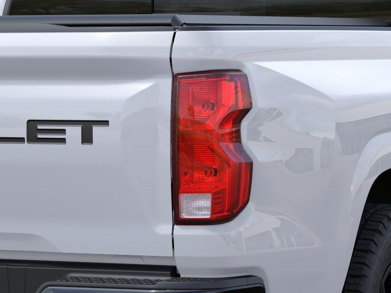 New 2026 Summit White Chevrolet WT image 11