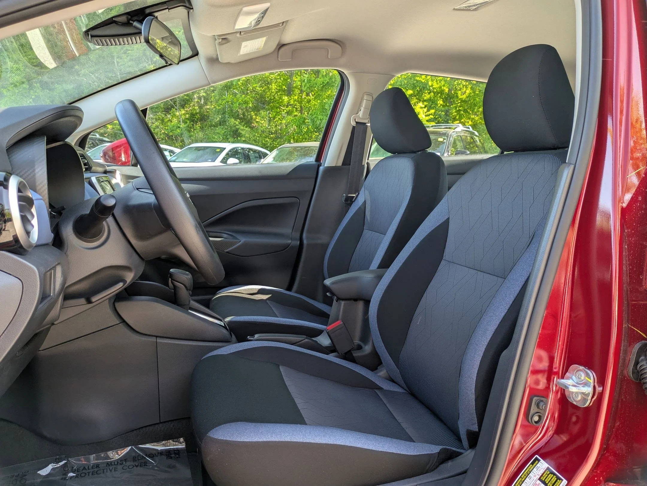 2025 Nissan Versa Sedan SV - Photo 12