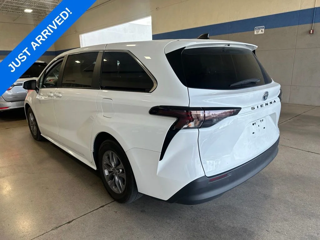 Used 2023 Ice Toyota LE image 4