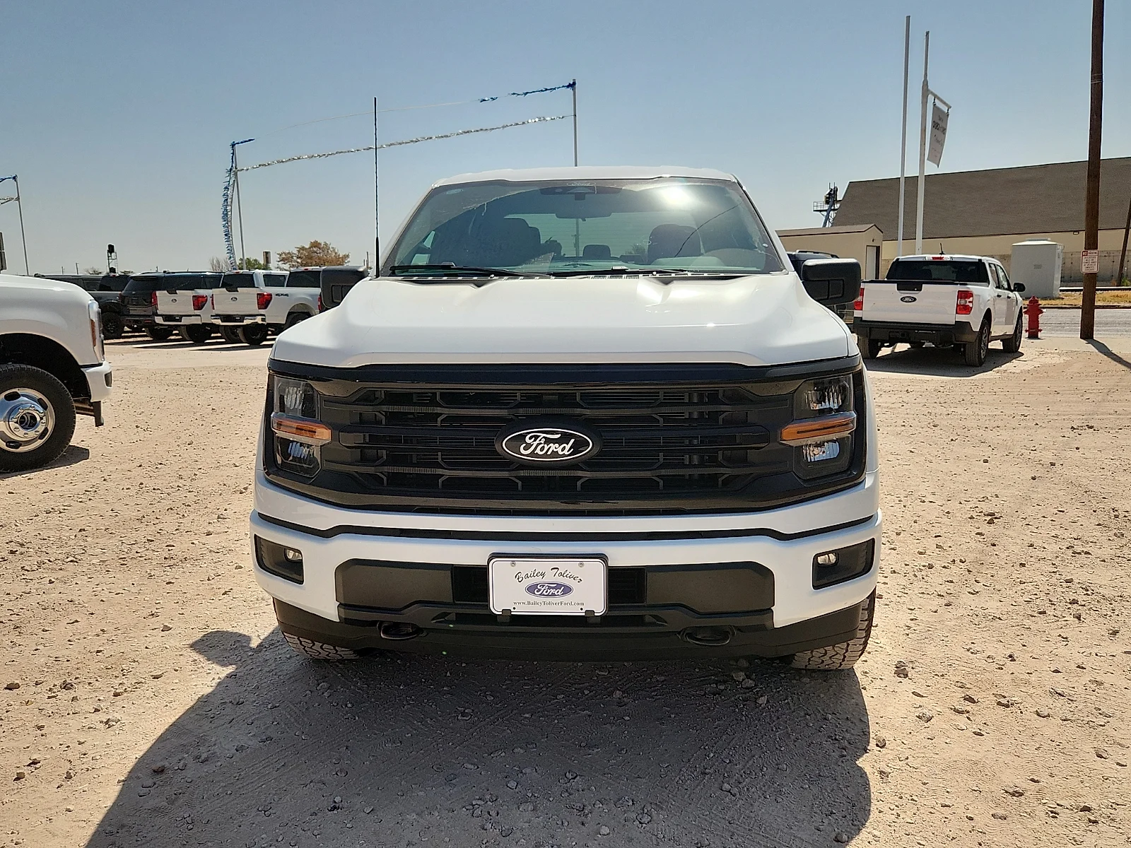 New 2026 Oxford White Ford XLT image 2