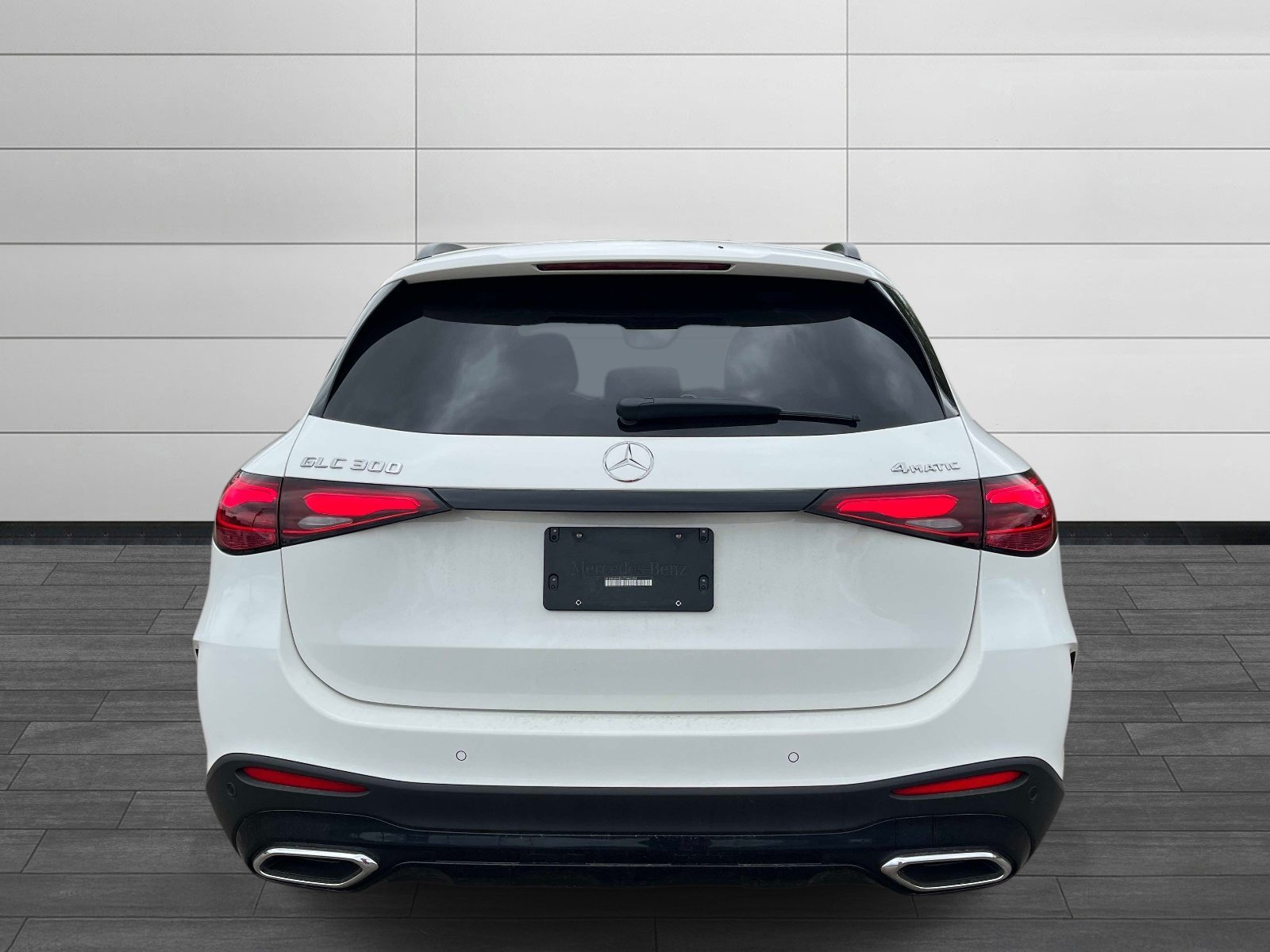 Used 2026 Polar White Mercedes-Benz GLC 300 image 4