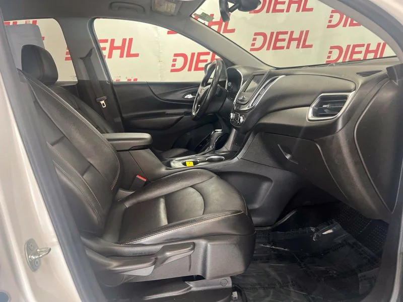 Used 2020 White Chevrolet LT image 13