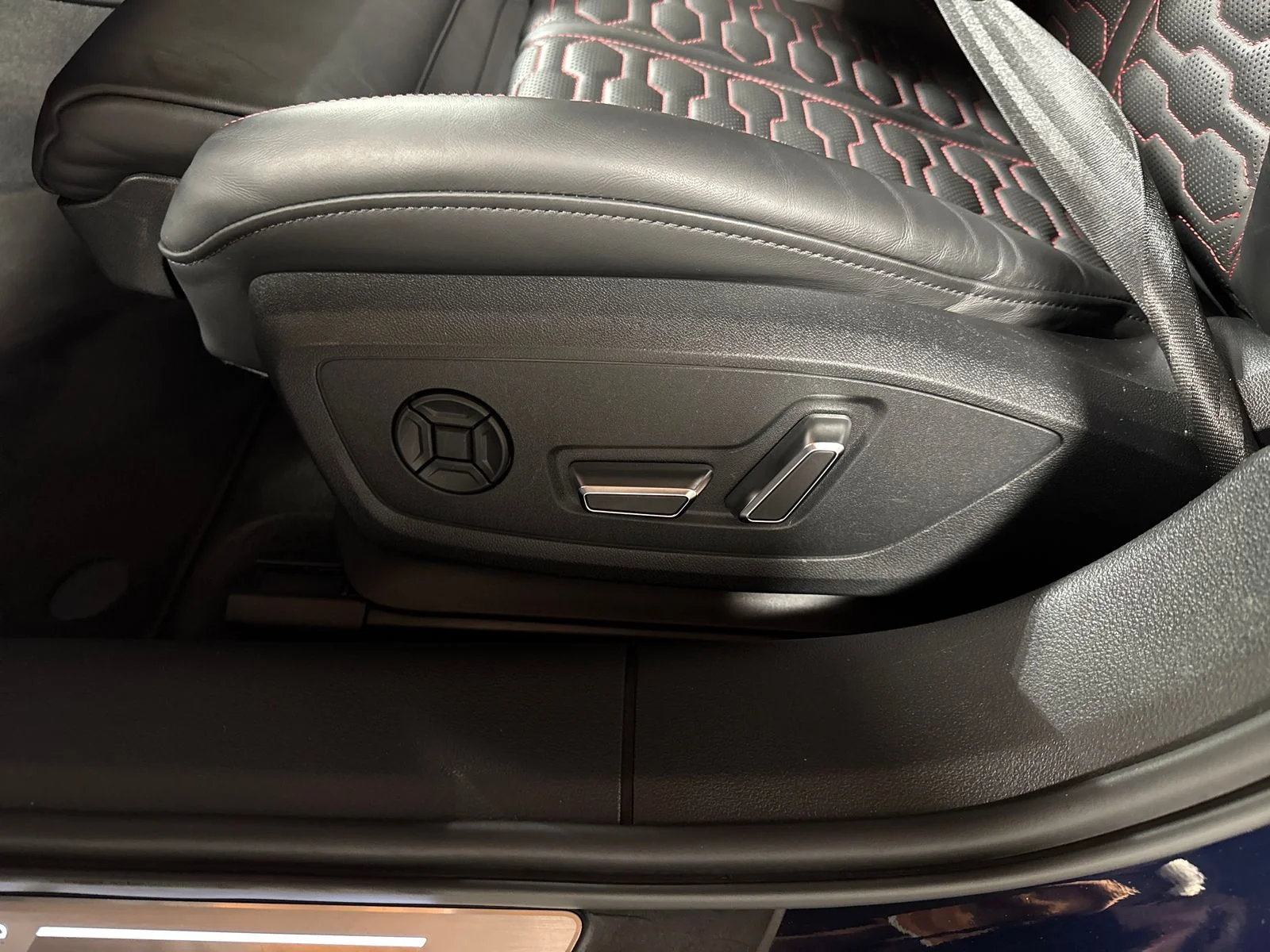 2021 Audi RS 6 Avant Base - Photo 15