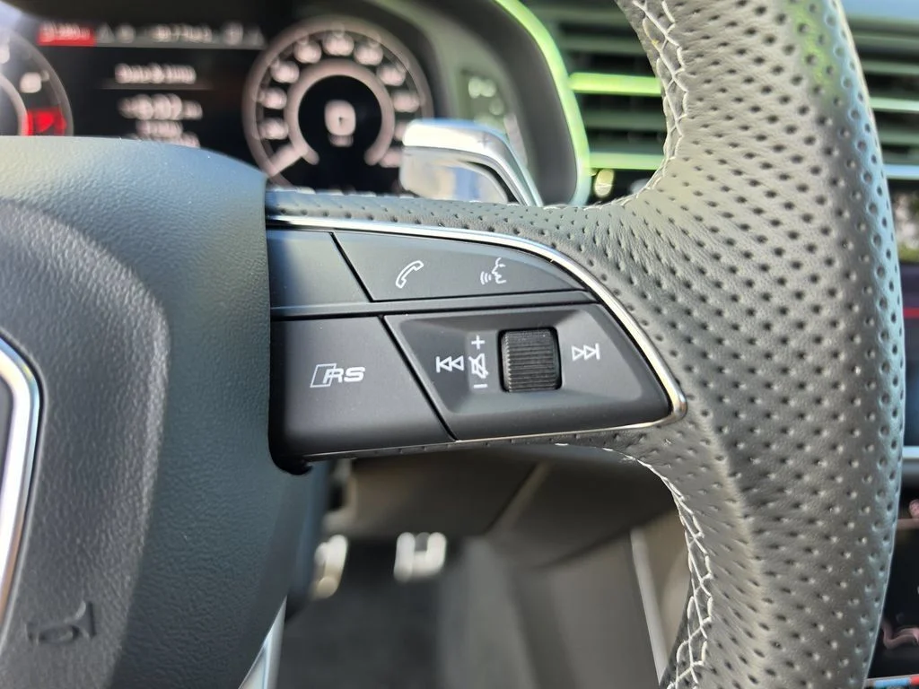 2025 Audi RS Q8 Base - Photo 24