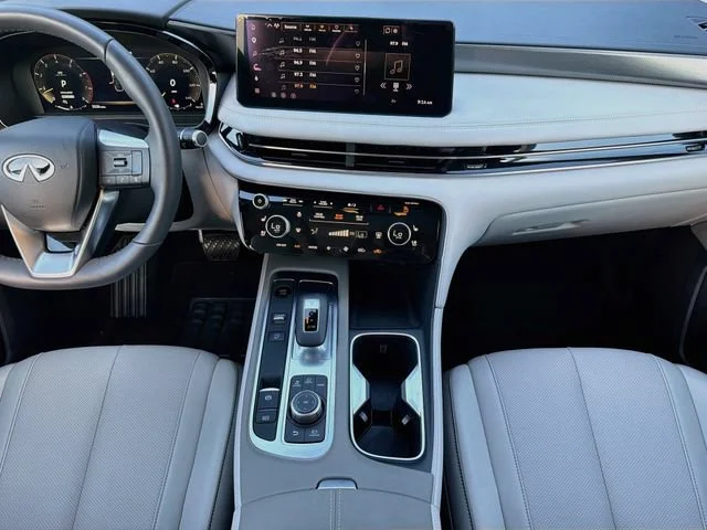 Used 2026 Grand Blue INFINITI LUXE image 19