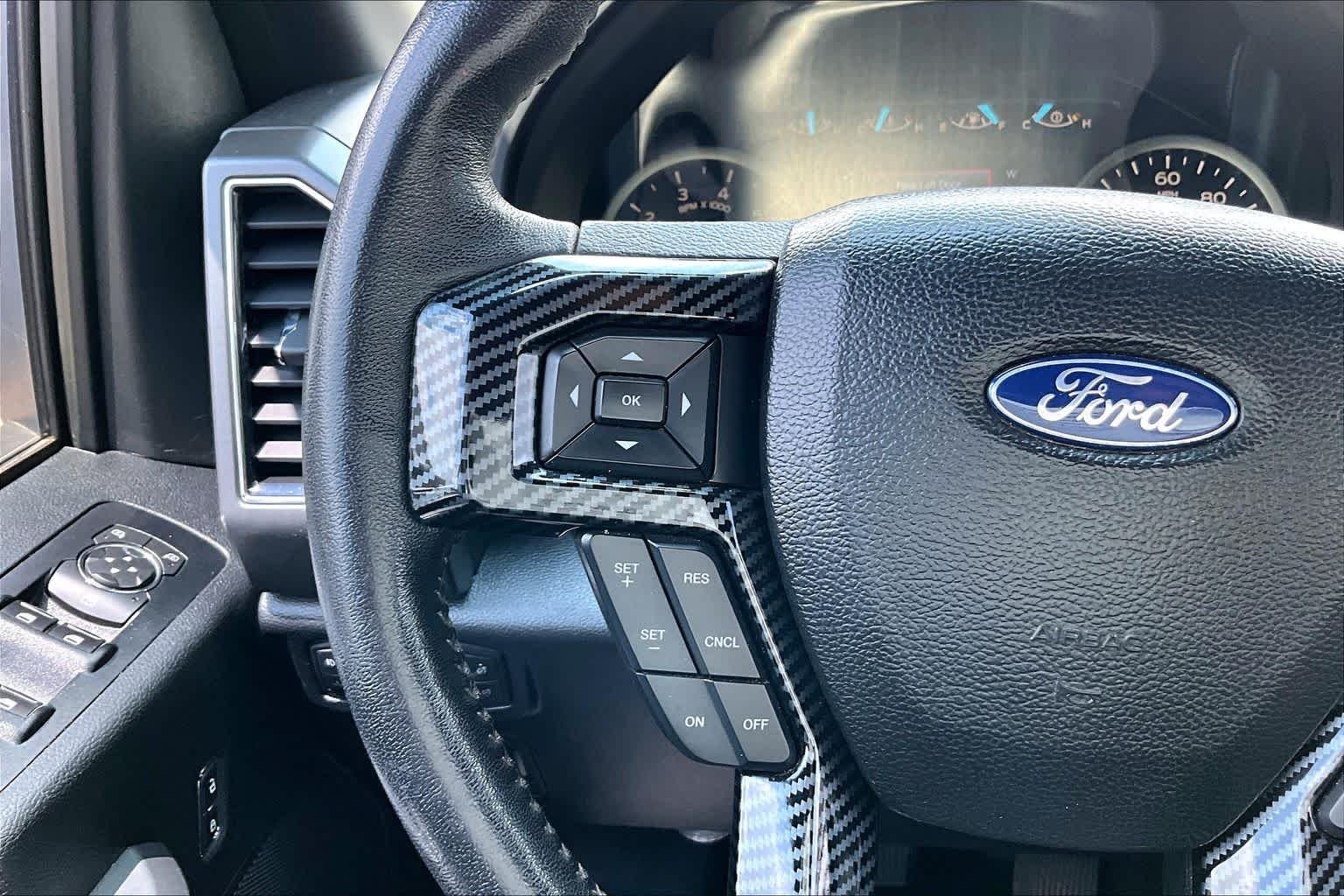 Used 2018 Magnetic Metallic Ford XLT image 21