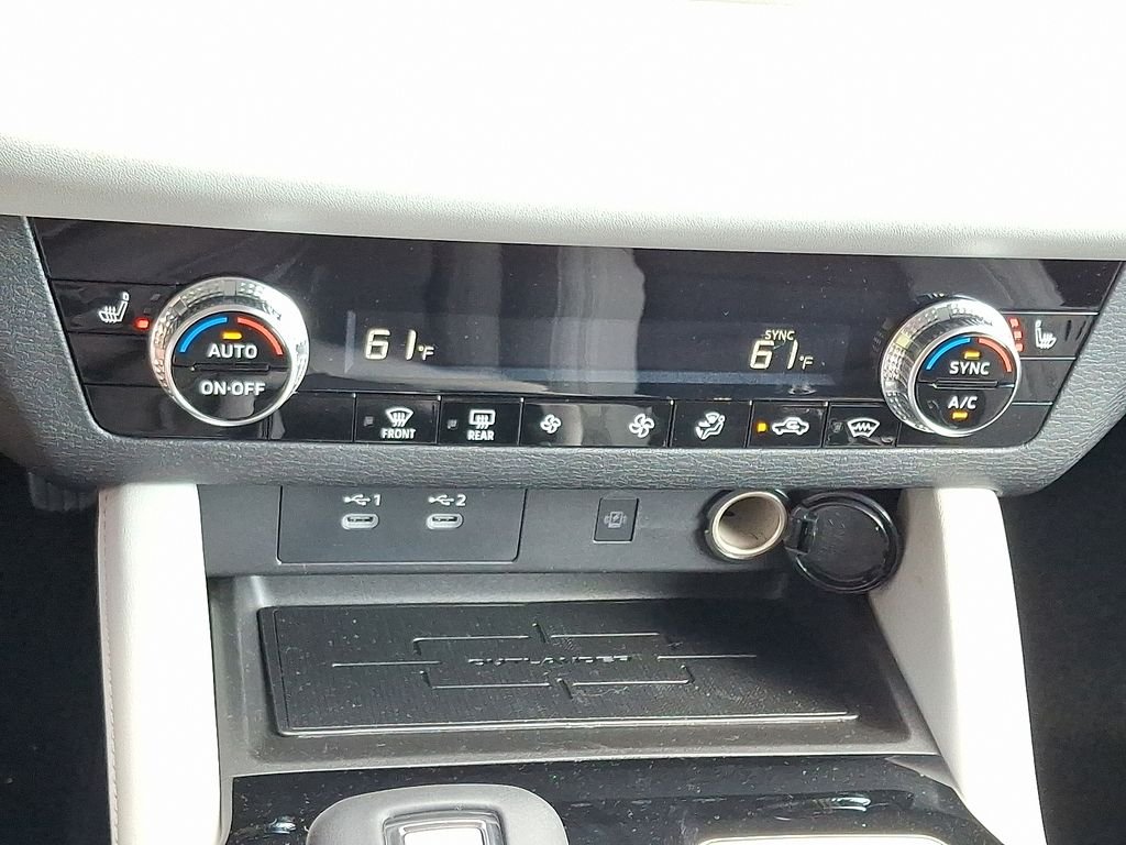 2025 Mitsubishi Outlander SE - Photo 10