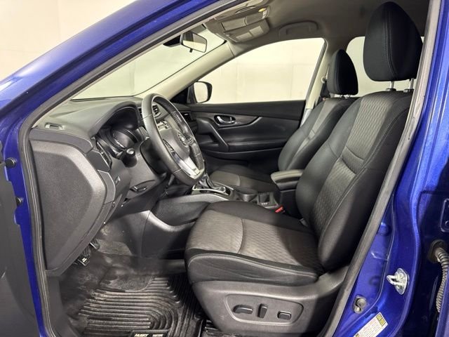 Used 2019 Blue Nissan SV image 11