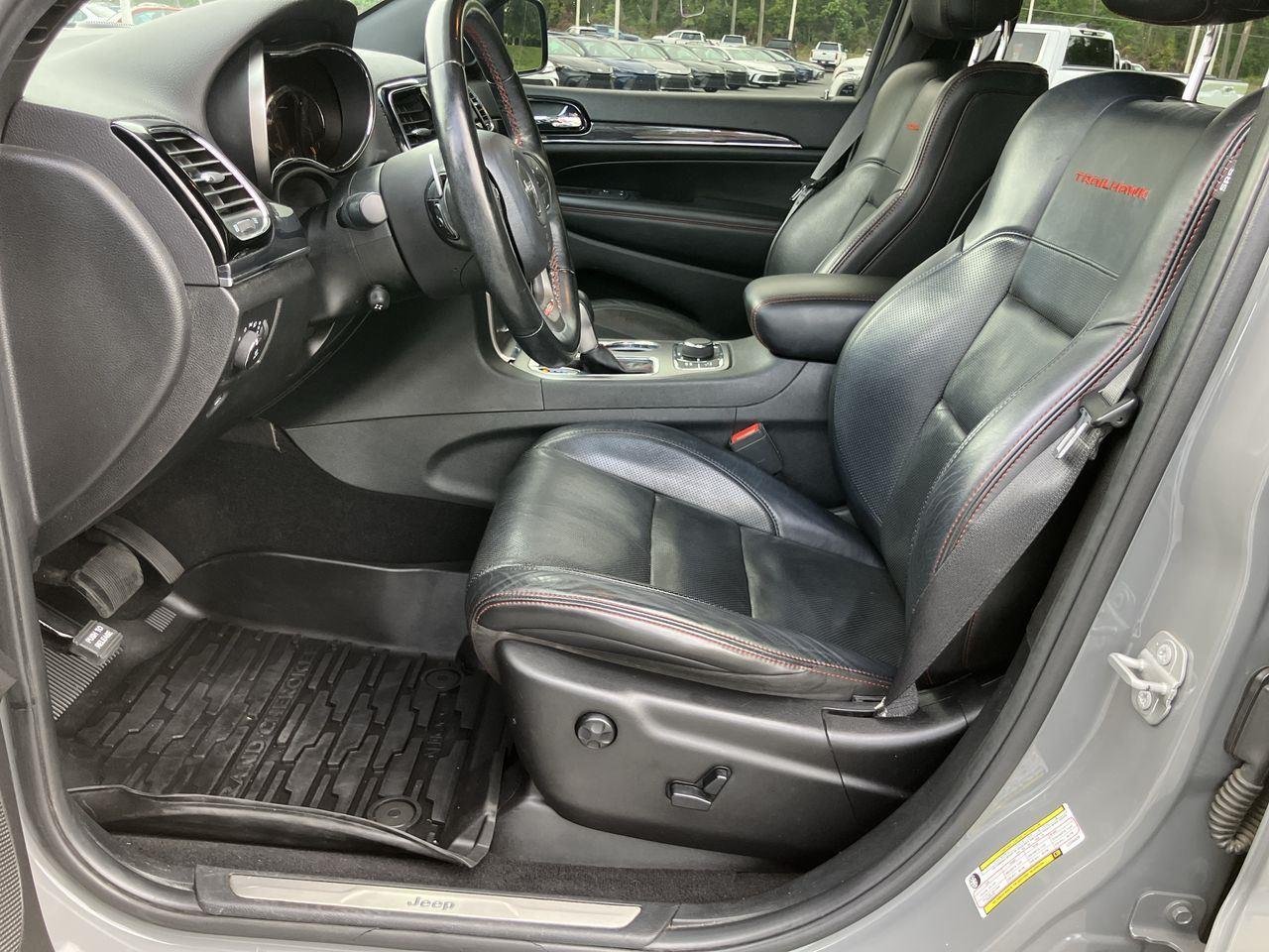 Used 2020 Gray (Sting-Gray Clearcoat) Jeep Trailhawk image 13