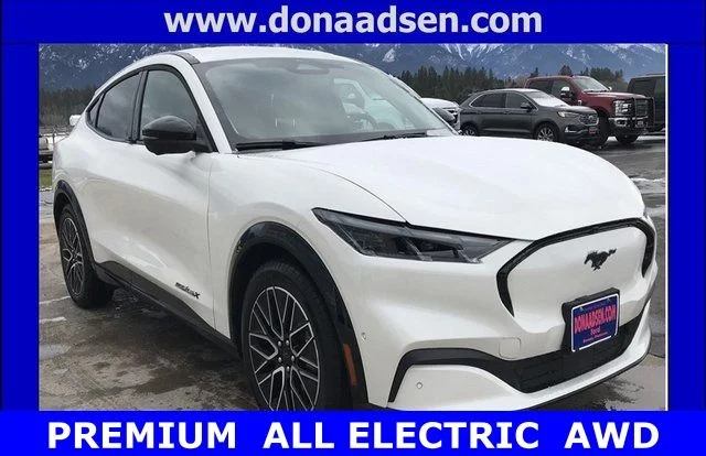 2024 Ford Mustang-Mach-e Premium's photo