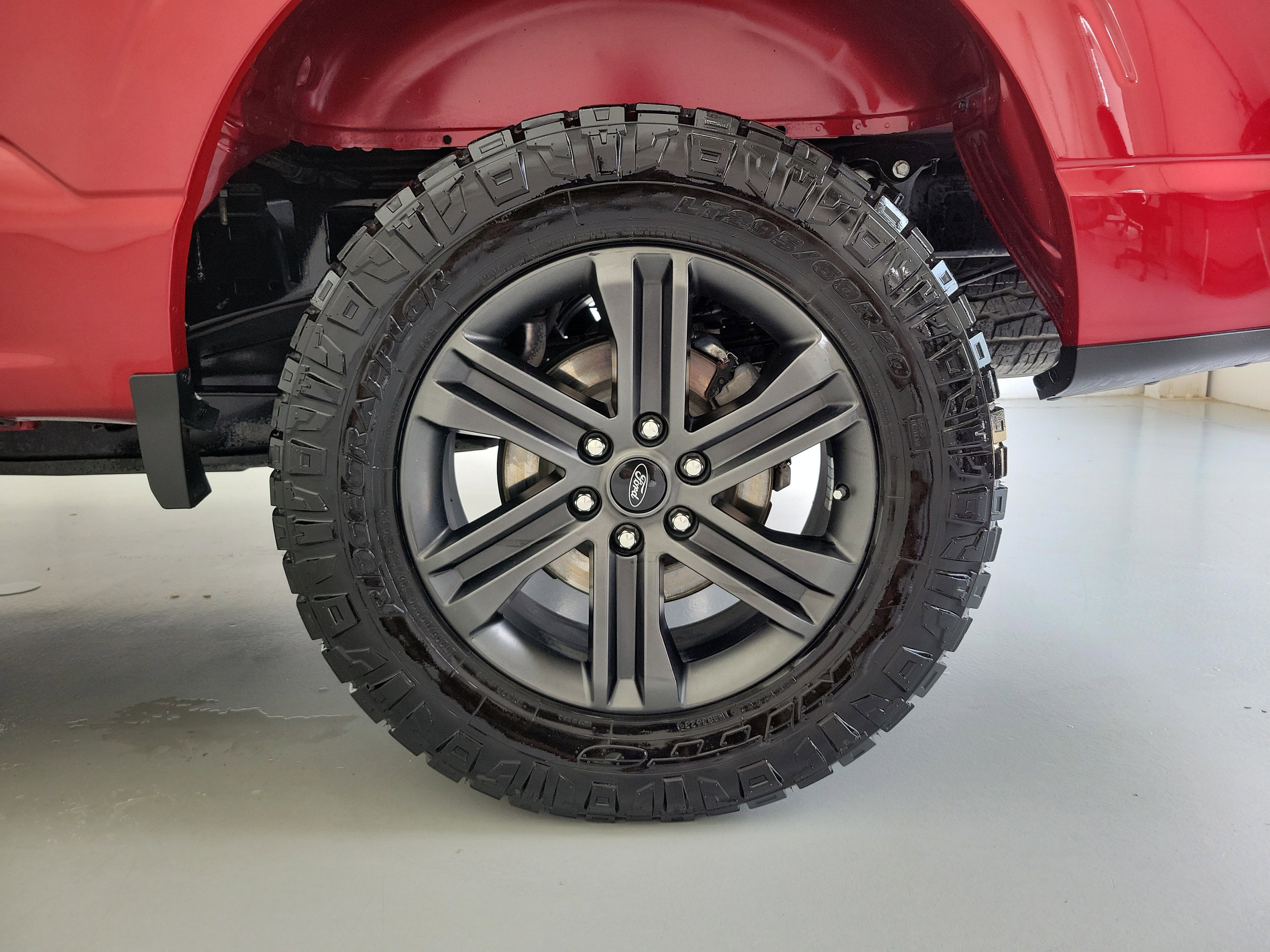 Used 2021 Rapid Red Metallic Tinted Clearcoat Ford Lariat image 10