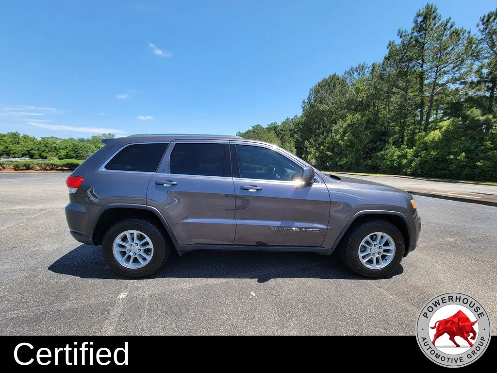 Used 2018 Gray Jeep Laredo E image 7