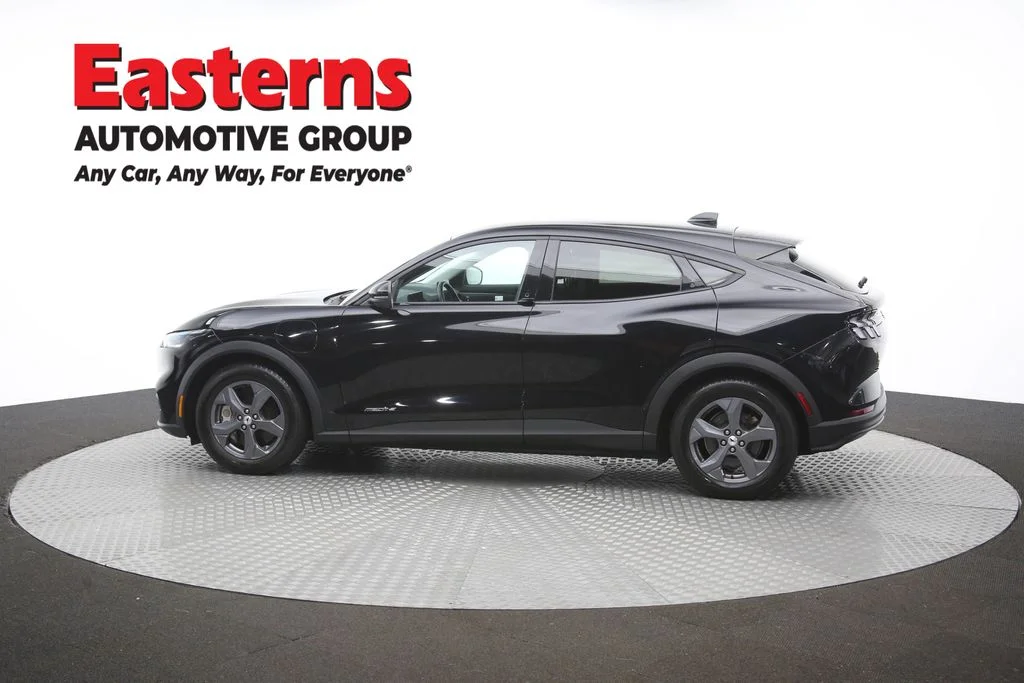 Used 2021 Black Ford Select image 59