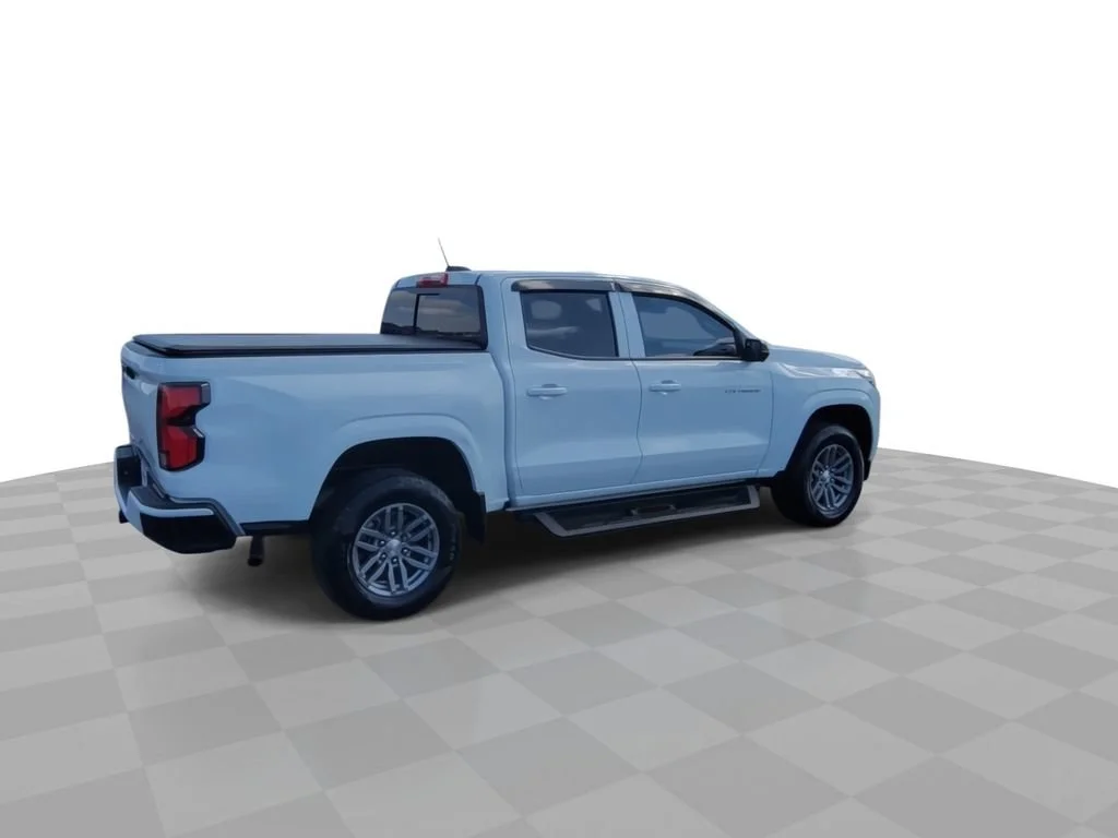 Certified Used 2025 Summit White Chevrolet WT/LT image 8