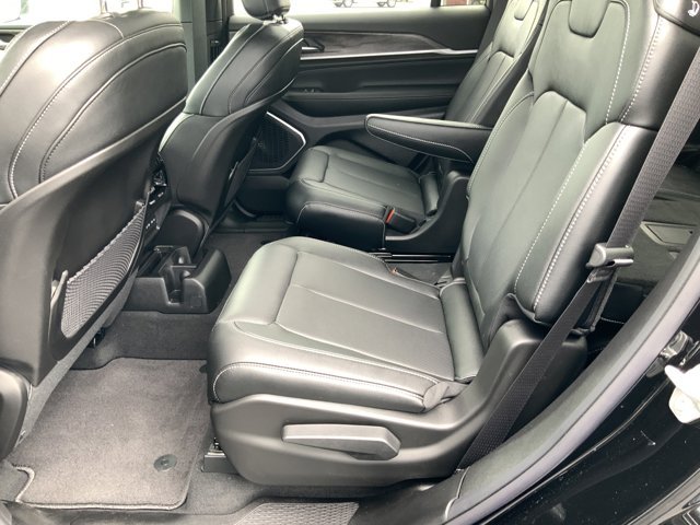 New 2026 Baltic Gray Metallic Clear-Coat Exterior Paint Jeep Limited image 16