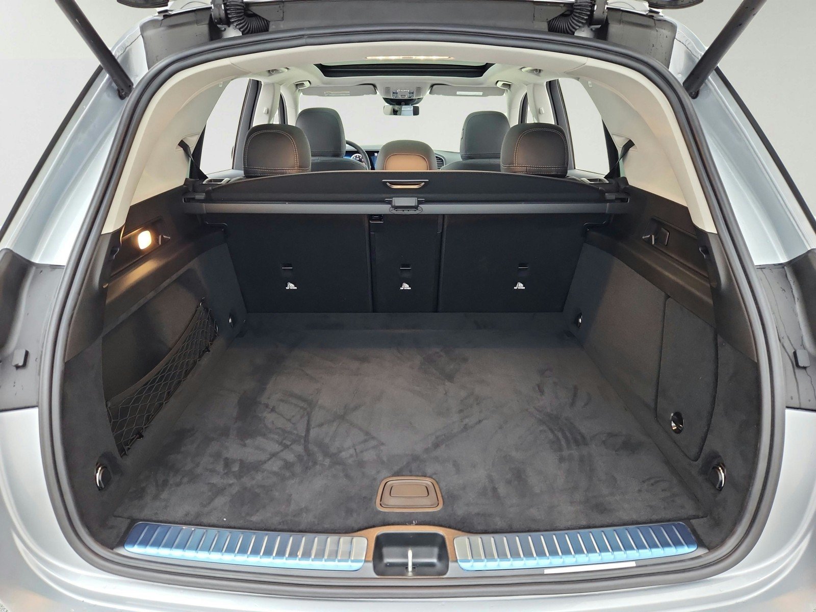 New 2026 Cirrus Silver Metallic Mercedes-Benz GLE 350 4MATIC® SUV image 29