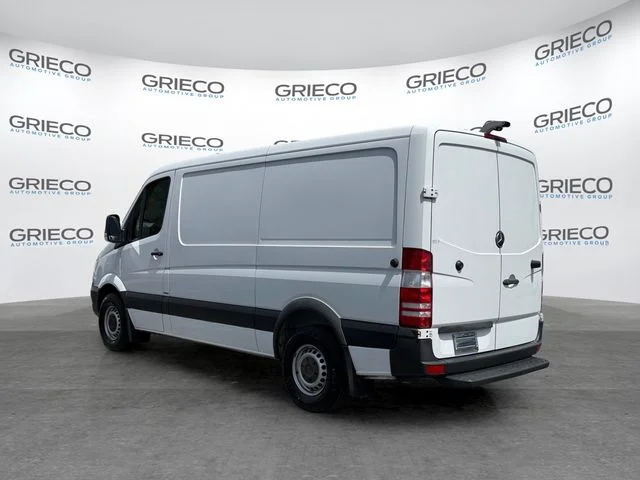 Used 2015 White Mercedes-Benz Cargo 144 WB image 5