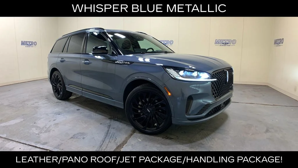 2025 Lincoln Aviator Reserve AWD's photo