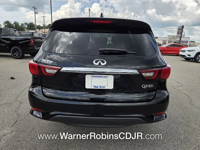 Used 2020 Black INFINITI PURE image 11