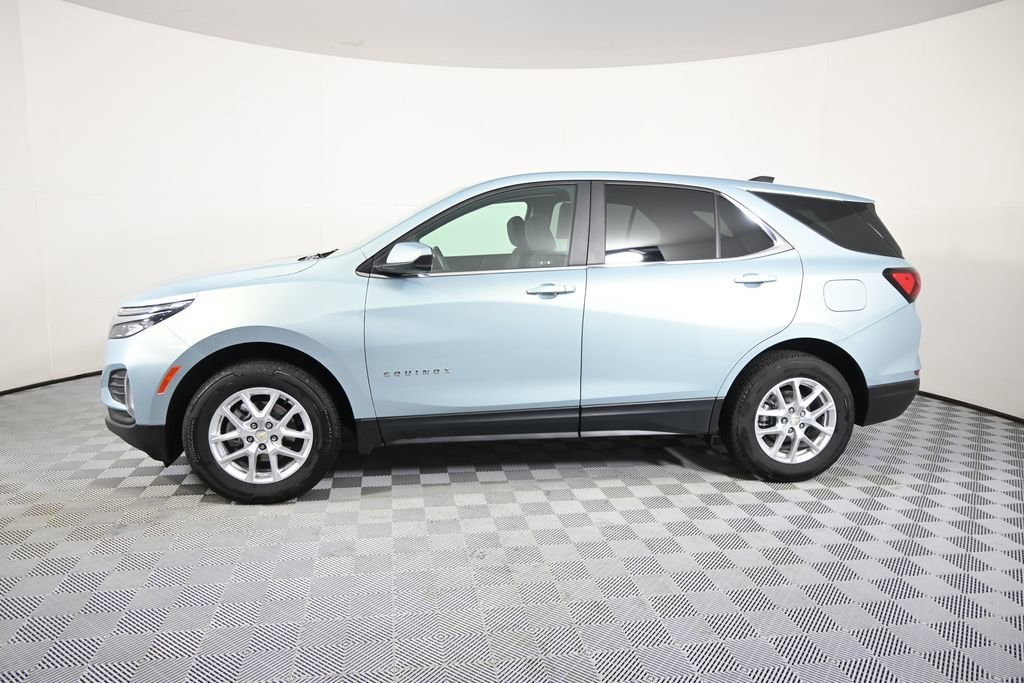 Used 2022 Chevrolet Equinox LT with VIN 2GNAXUEV3N6130498 for sale in Forest Lake, Minnesota