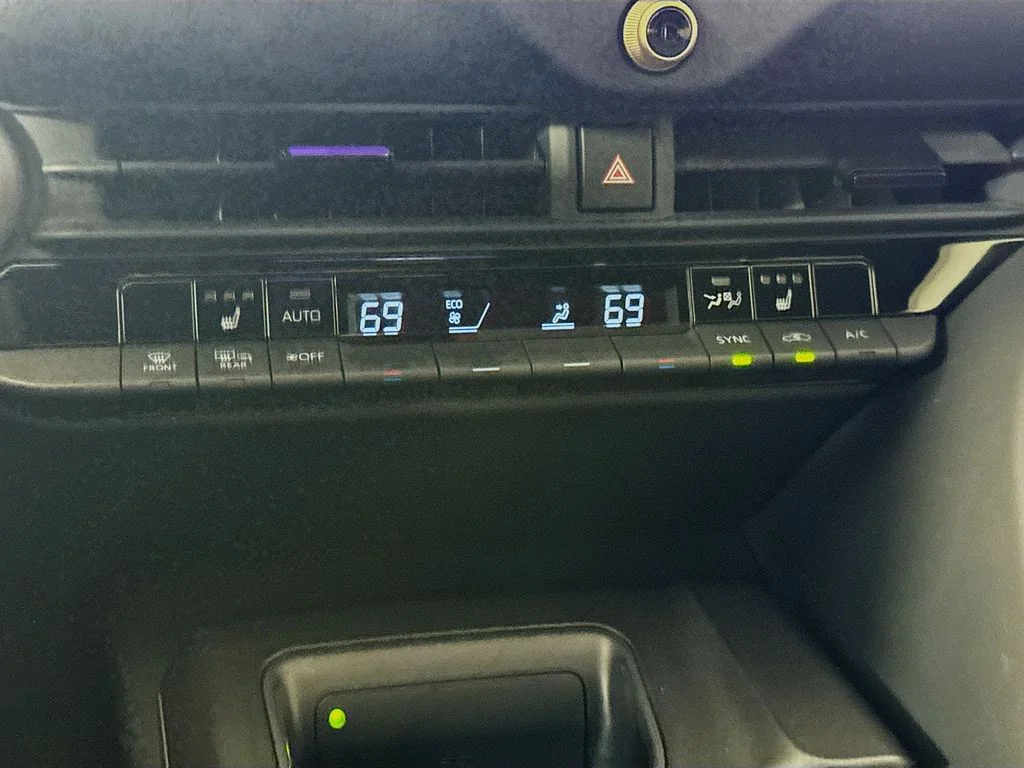 Used 2023 White Toyota XLE image 17