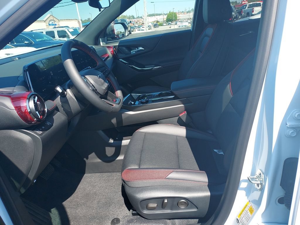 2027 Chevrolet Equinox RS - Photo 13
