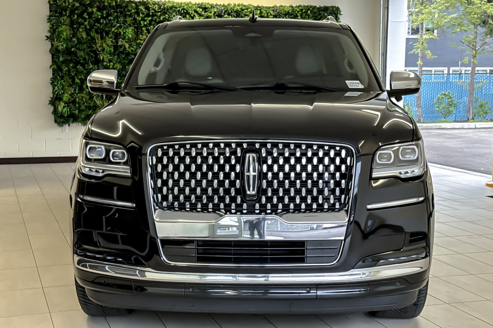 Certified Used 2024 Black Metallic Lincoln Black Label image 9